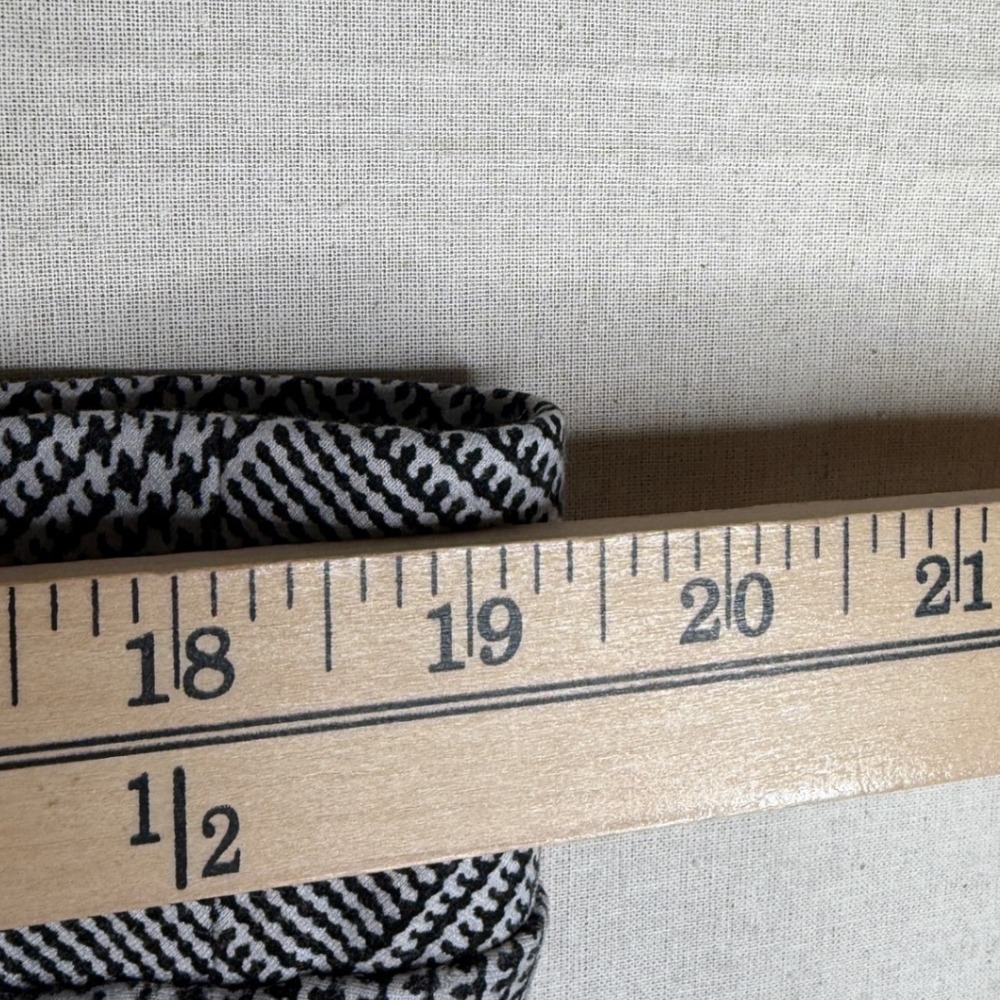 Torrid Hi-Rise Pixie Houndstooth Print Skinny Pan… - image 5